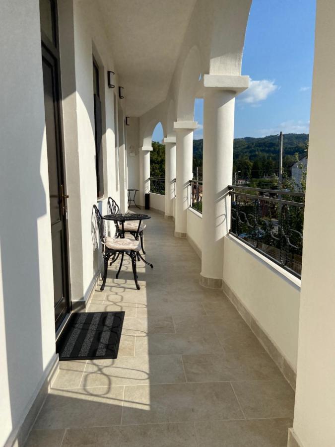 Maisonette Apartments Câmpulung Exterior photo